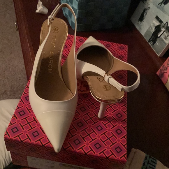 BNIB- Tory Burch white Slingback pumps-Sold out Limited Edition from Tory Burch - Picture 2 of 6